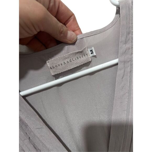 Elegant Gray Sleeveless Dress - Picture 2 of 12